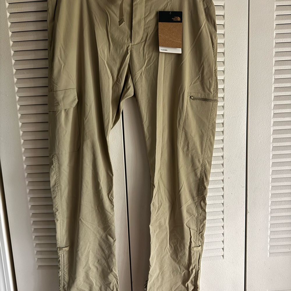 BRAND NEW The North Face Women’s Paramount Mid-Rise Pant Twill Beige Size 10/Reg